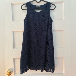 Kid’s navy blue eyelet shift dress with keyhole back, size 12.